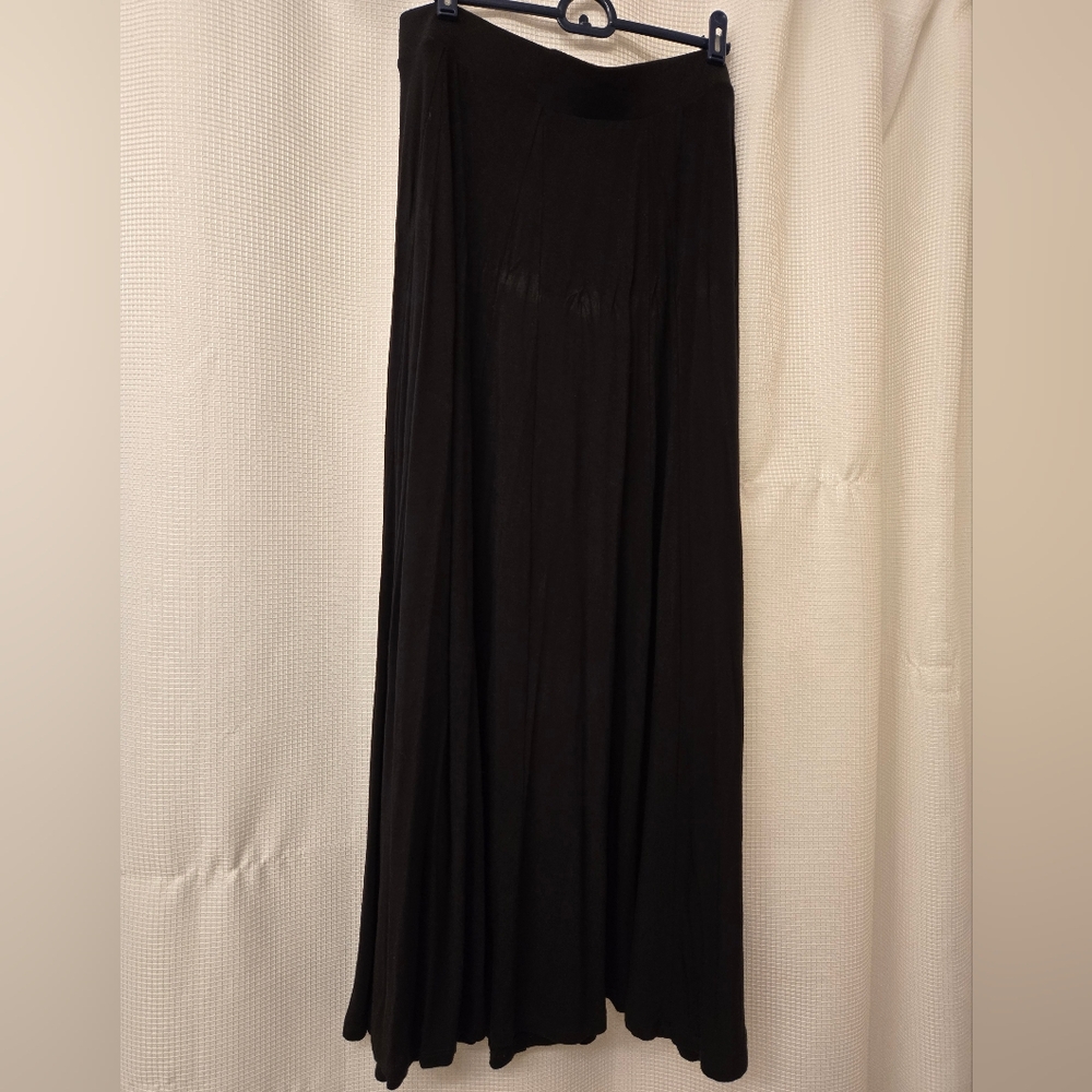 Xl black maxi skirt